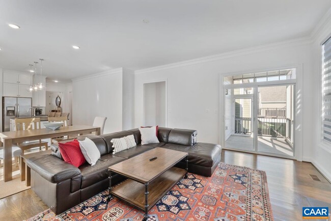 Building Photo - 1160 Colbert St