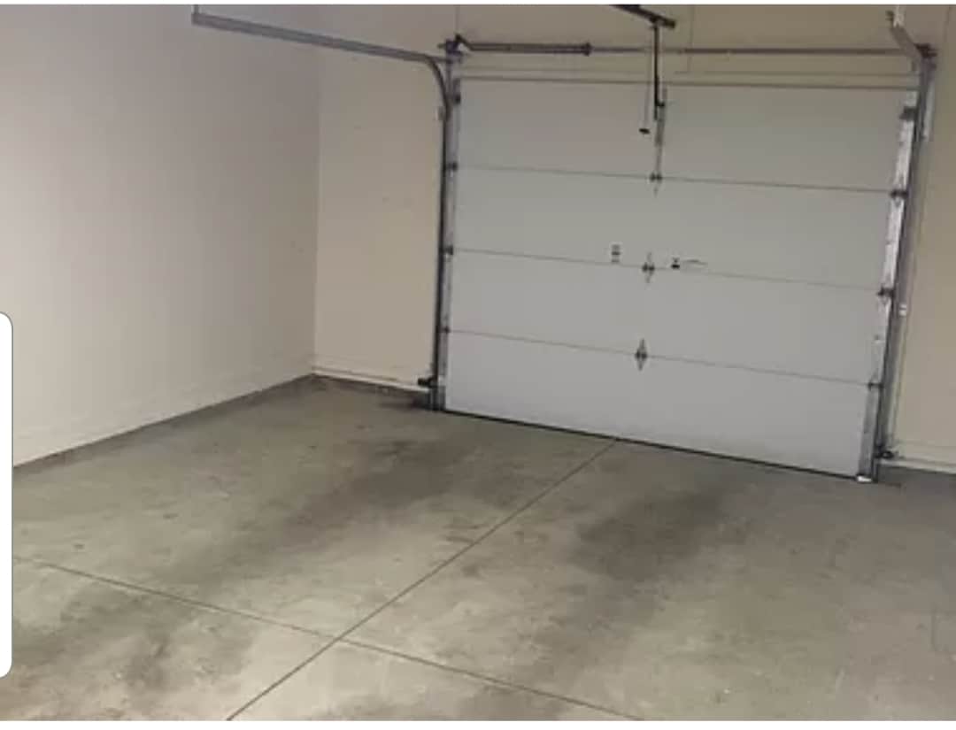 Attached garage - 14125 W Katriene Dr