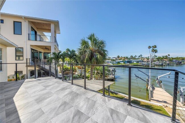 Building Photo - 17601 Sterling Terrace