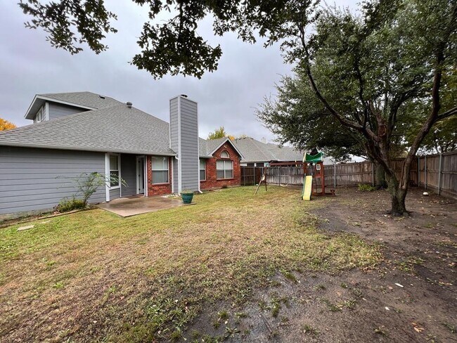 Building Photo - 3506 Nandina Dr