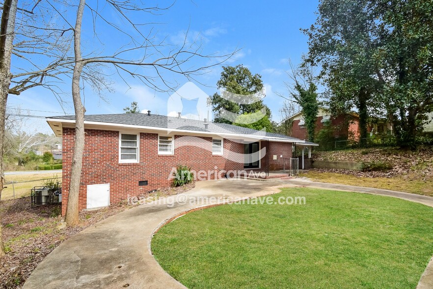 Building Photo - 4838 Chapman St