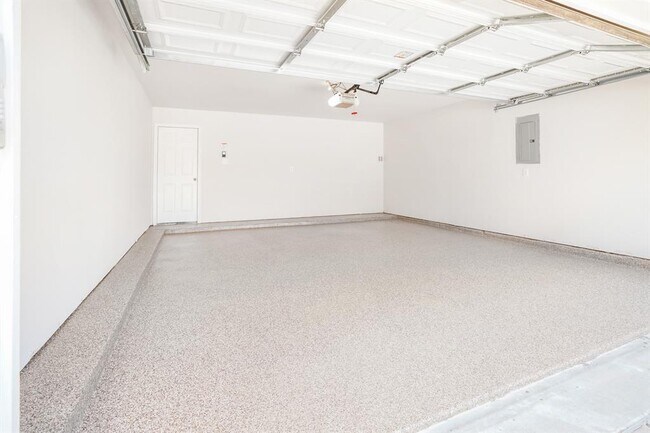 Building Photo - 403 Mystic Glen Loop