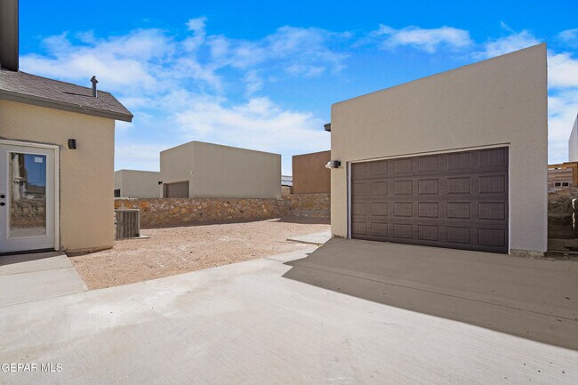 Building Photo - 14372 Bill Lazor Pkwy