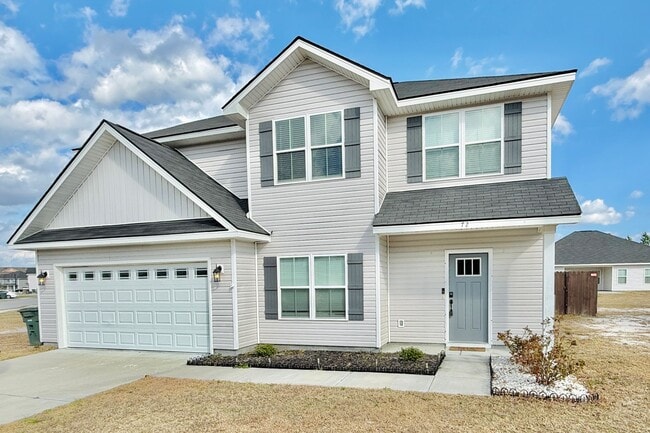 Building Photo - AVAILABLE NOW! (Pet Friendly)