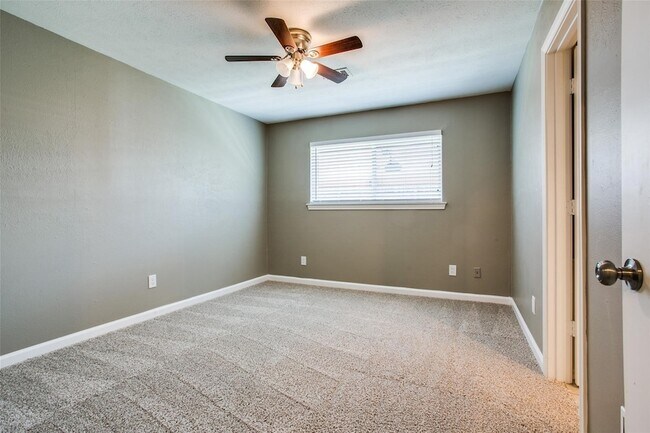 Building Photo - 7411 Authon Dr