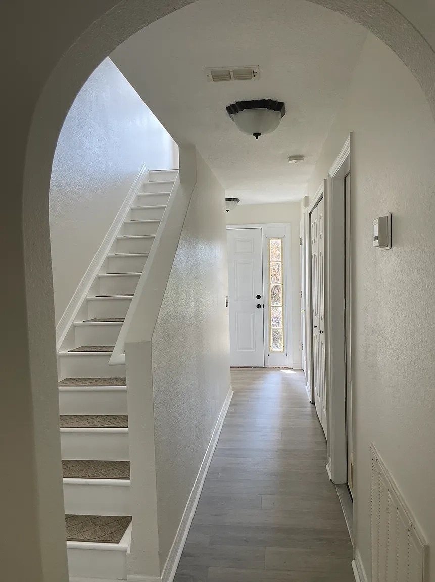 Building Photo - 4083 Dover Terrace Dr