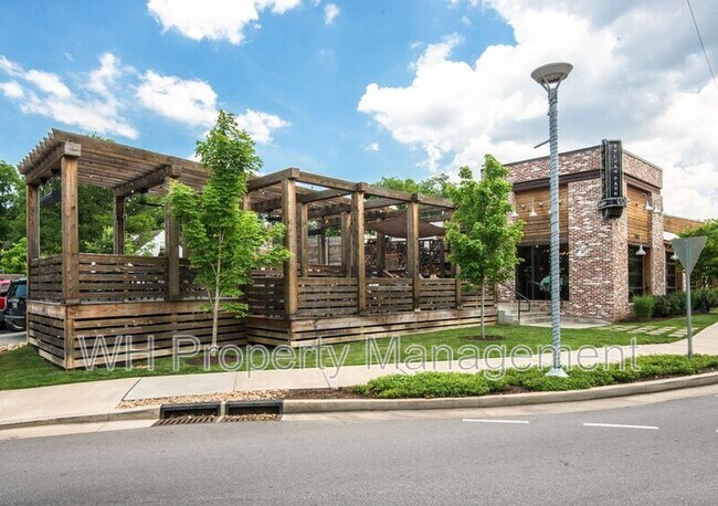 Building Photo - 114 Sloan Rd