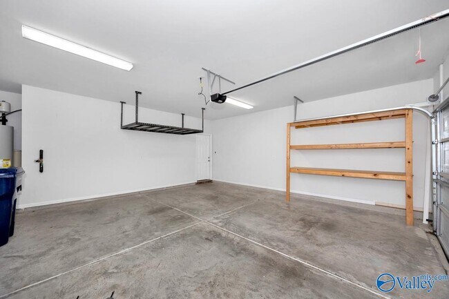 Building Photo - 171 Kingswood Dr