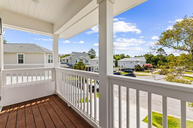 Building Photo - 70 Oakley Ct