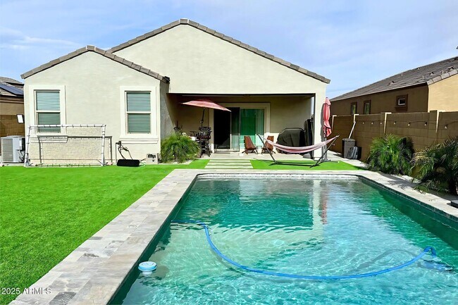 Primary Photo - 1745 N Westfall Trail