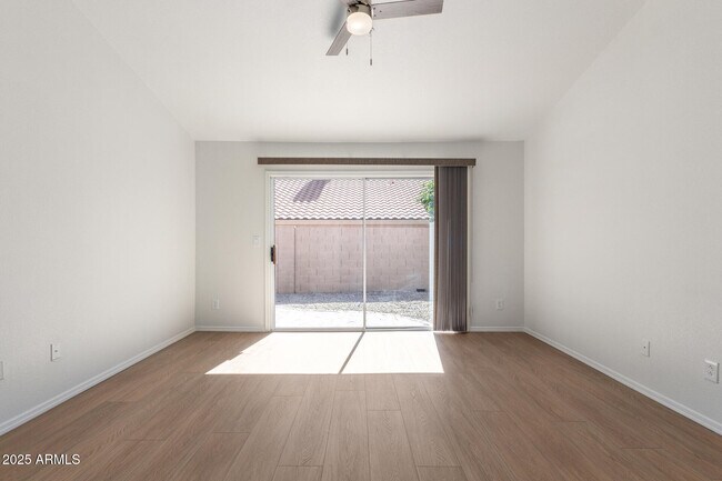 Building Photo - 9285 E Sutton Dr