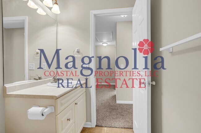 Building Photo - 3 Bedroom 2.5 Bathroom 1488 sf townhome in Cypress Point - Richmond Hill