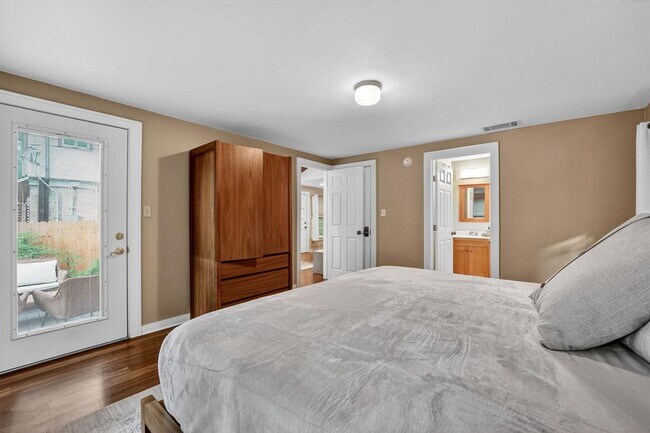 Building Photo - 4525 Avenue B