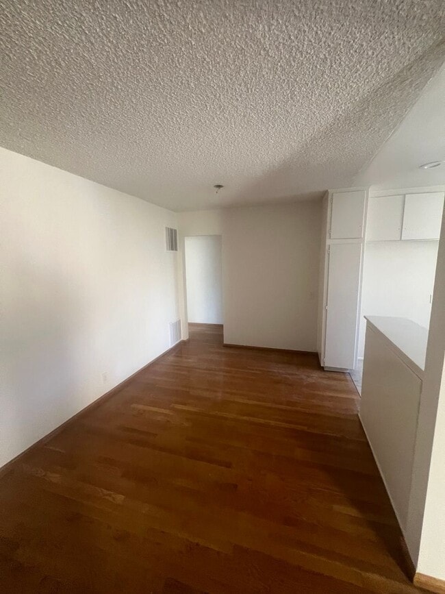Interior Photo - 1147 Vista