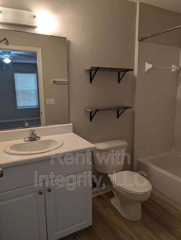 Building Photo - 4234 Augustus Oak Ct