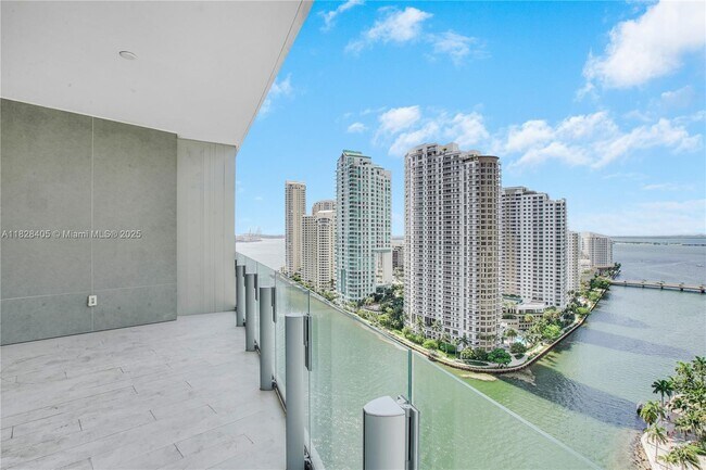 Building Photo - 300 Biscayne Blvd Way