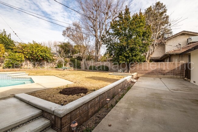 Building Photo - 3 Bedroom/2 Bath Home Near Panorama Bluffs and Garces High School - $2750 Per Month!