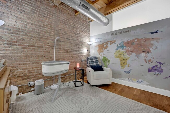 Building Photo - 935 W Randolph St