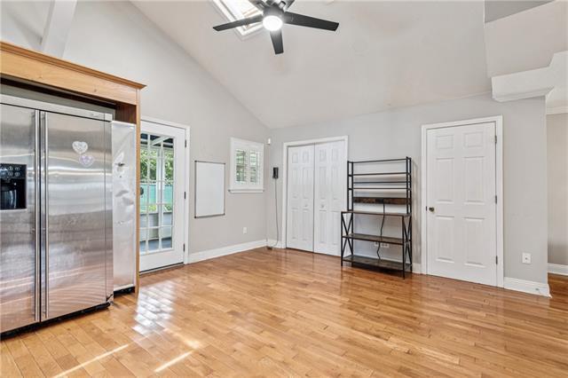 Building Photo - 9523 Palm St