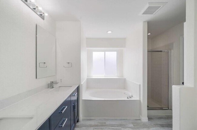 Building Photo - 2507 Eastwood Ln