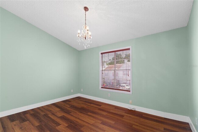 Building Photo - 5704 Bratton Dr