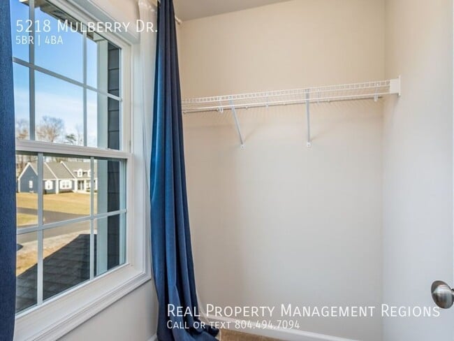 Building Photo - 5218 Mulberry Dr