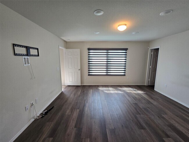 Building Photo - 1126 Ainsley Ln