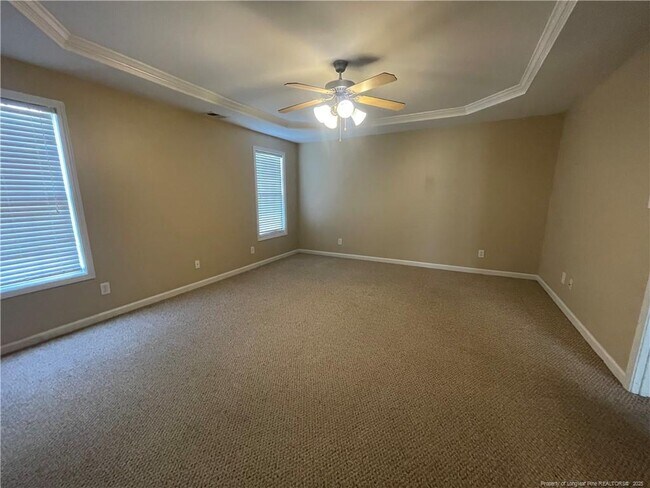 Building Photo - 1932 Lioncoward Dr