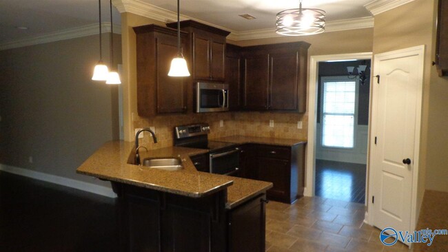 Building Photo - 15132 Lakeside Trail SW