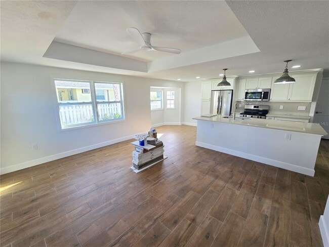 Building Photo - 5702 Carissa St