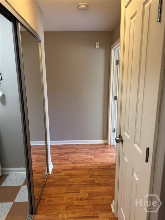 Building Photo - 211 North Ave