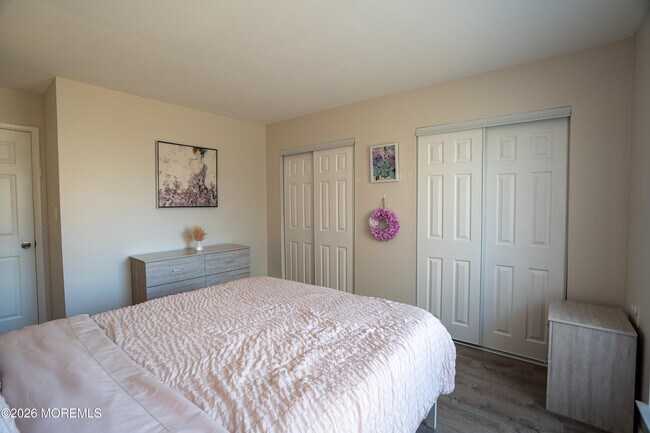 Building Photo - 5C Twin Rivers Dr