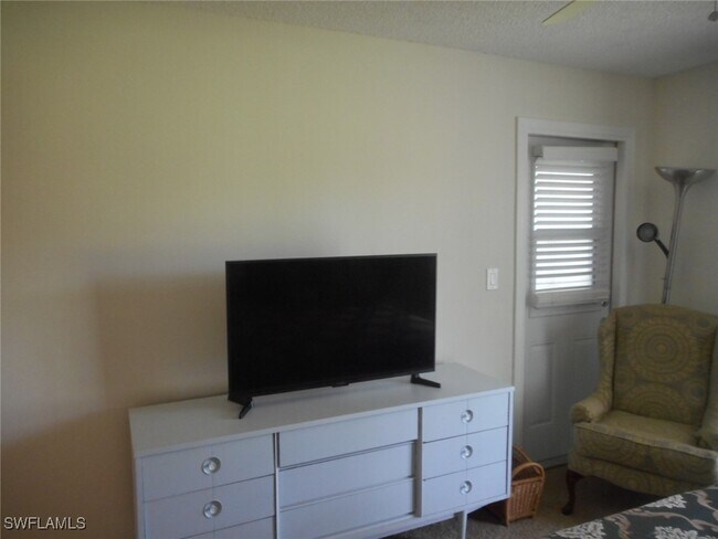 Building Photo - 259 Quail Forest Blvd