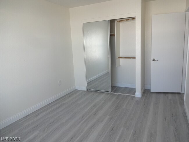 Building Photo - 1533 Honey Vista Ln
