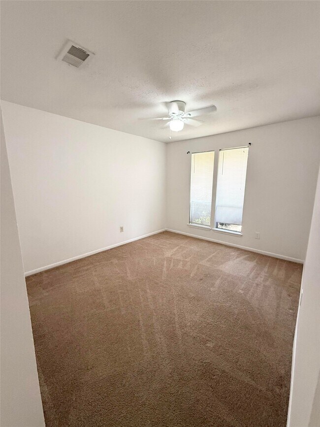 Building Photo - 2603 Shady Bayou Ln
