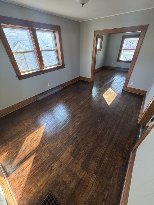 Building Photo - 3009 Holton Ave