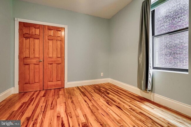 Building Photo - 2202 Park Ave