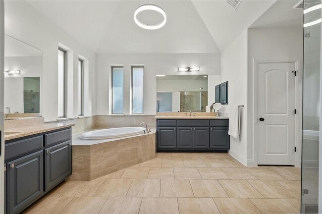 Building Photo - 17308 Wildrye Dr