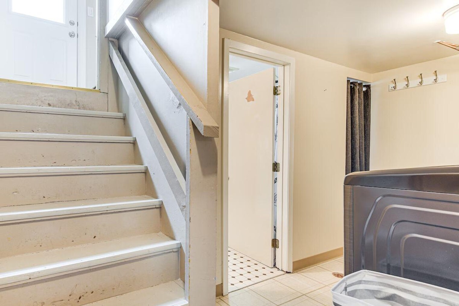 Building Photo - 1512 Mulford St