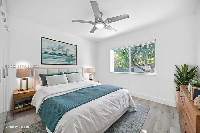 Building Photo - 876 NE 81st St