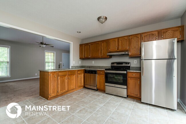 Building Photo - 9901 Lancewood Rd