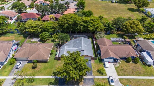 Building Photo - 6955 NW 18th St