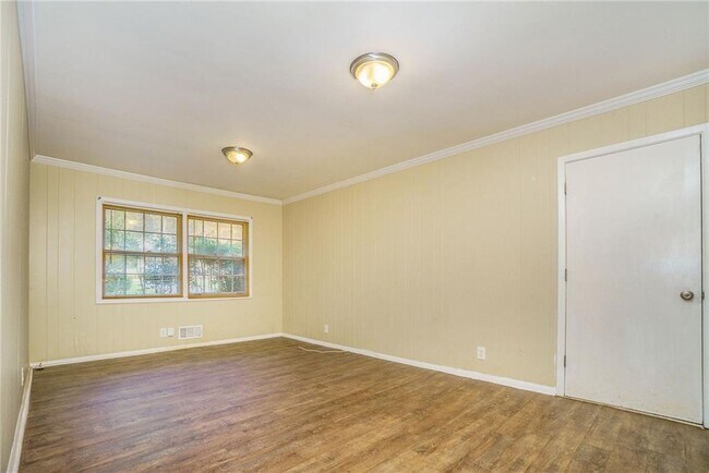 Building Photo - 6095 Mincey Rd