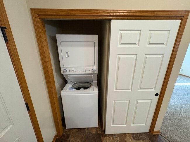 Building Photo - Townhome in Southeast Lincoln