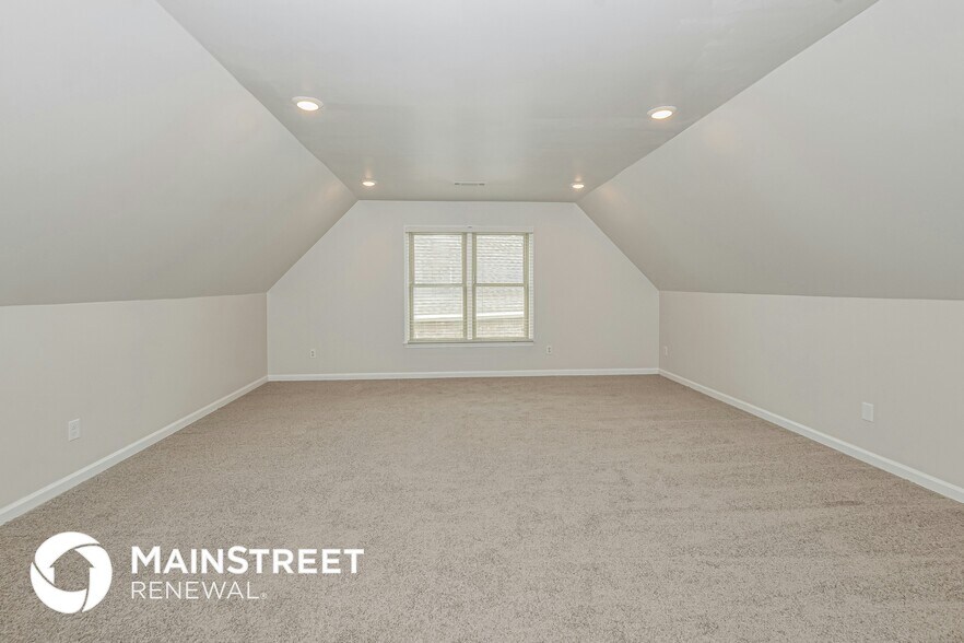 Building Photo - 4571 Wood Fox Cove