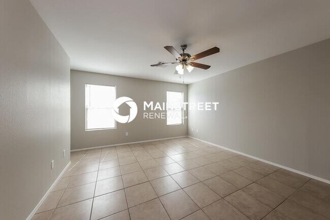 Building Photo - 3 Bedroom Pet-Friendly Home in Phoenix, AZ with Main Street Renewal