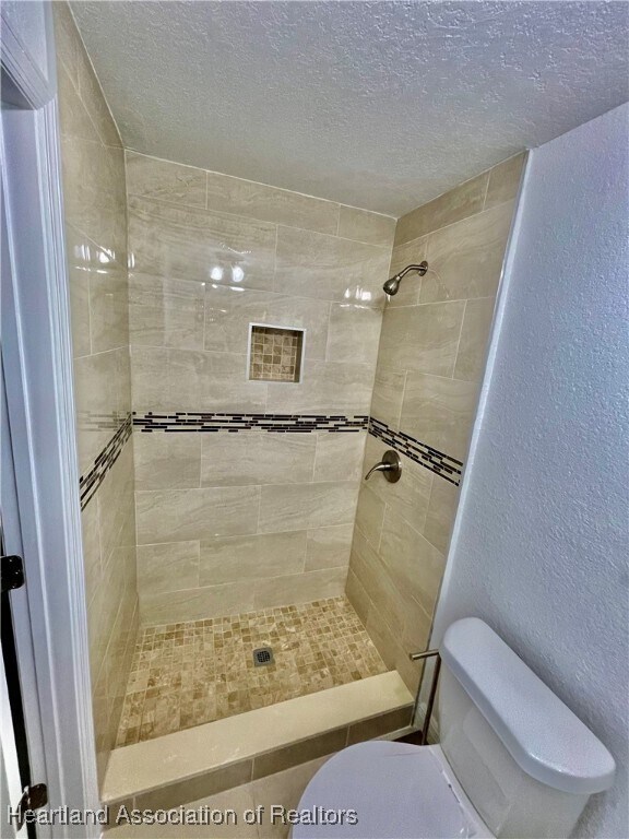 Building Photo - 1409 Palm Way