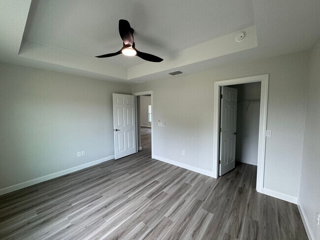 Building Photo - Beautiful 3BR/2BA/2 Car Garage Home!
