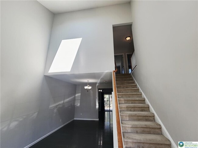 Building Photo - 254 Blue Sage Dr