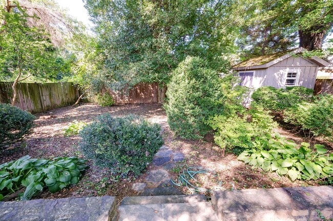Building Photo - Charming 1930s Stone & Brick Cottage Near ...